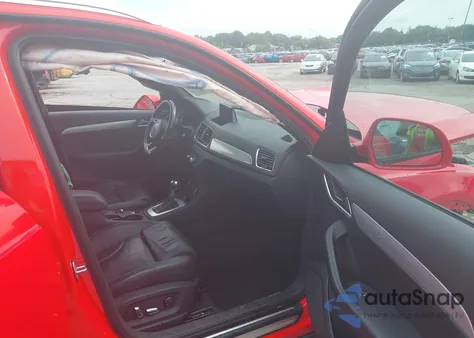 2018 Audi Q3 2.0T Premium/2.0T Sport Premium z USA, uszkodzony, nr VIN WA1BCCFS9JR025027